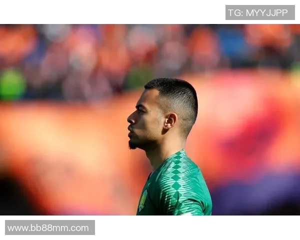 池忠国:最惋惜客场踢山东的两个失误,我这岁数没这样失误过